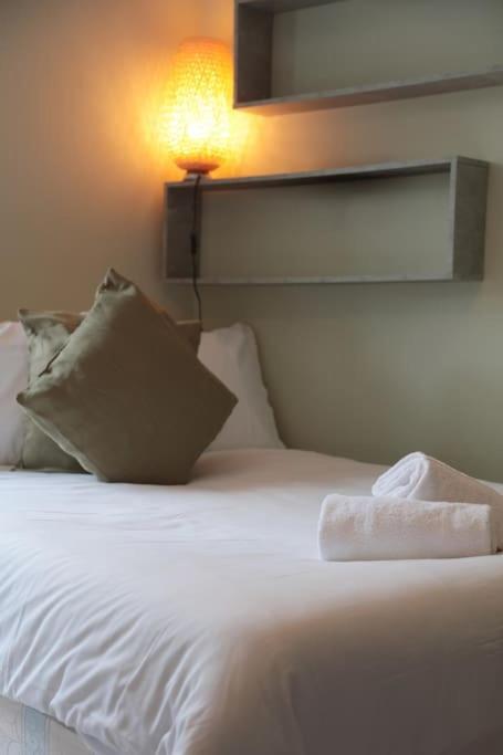 Cosy Chic In King's Cross Apartment